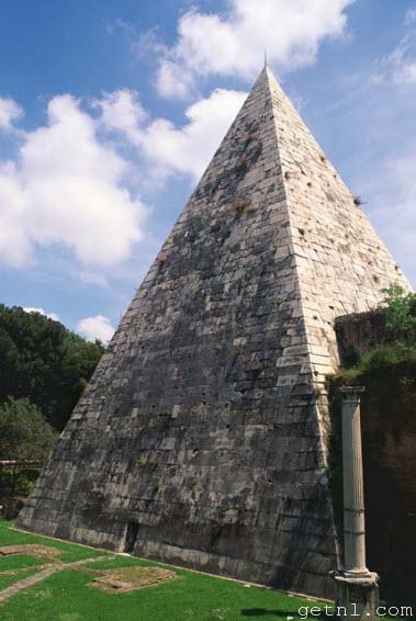 The white-marble Pyramid of Cestius, Rome